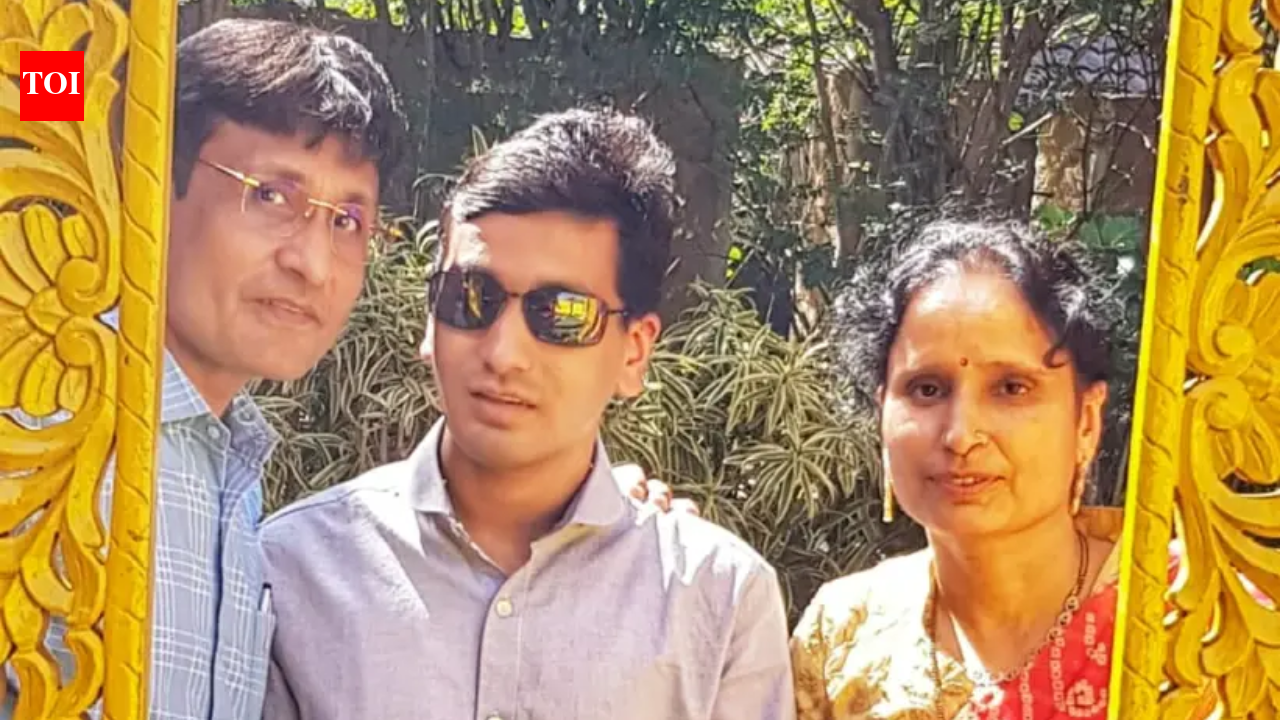 दर्पण इनानी बुद्धिबळ खेळाडू पालकांची कहाणी: वयाच्या ३ व्या वर्षी दृष्टी गमावण्यापासून ते बुद्धिबळ चॅम्पियन बनण्यापर्यंत; दर्पण इनानीच्या आई-वडिलांनी त्याच्या प्रवासात न पाहिलेली भूमिका कशी साकारली